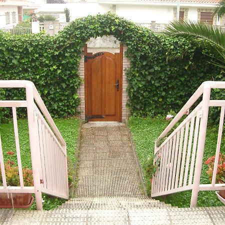 Adosado Con Piscina Y Jardin En Laredo A 100 Mtrs De La Playa Villa Dış mekan fotoğraf